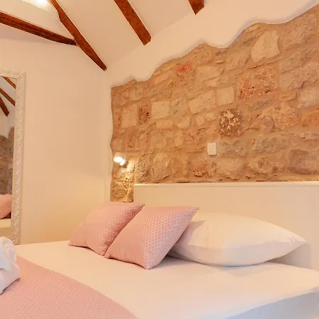 Daire Old Town - Double Bed 180&200 Split