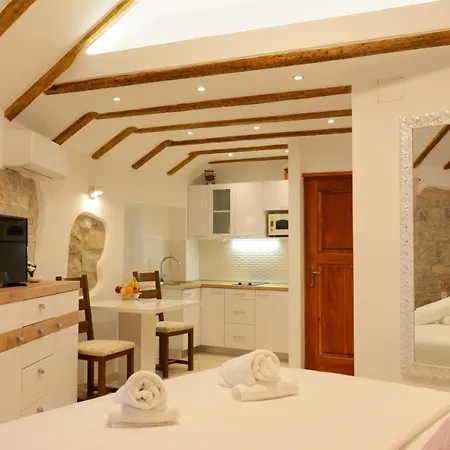 Daire Old Town - Double Bed 180&200 *