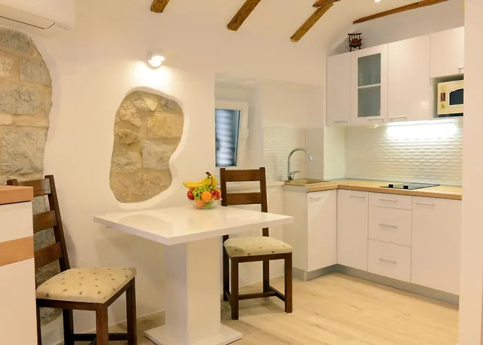 Veli Varos Old Town Deluxe Centre Apartamento *