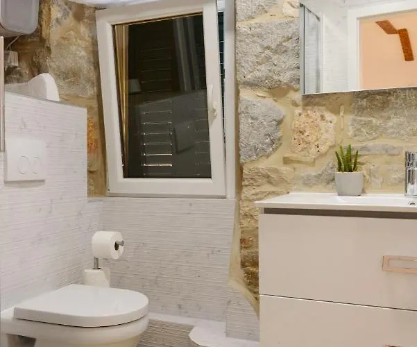Apartamento Veli Varos Old Town Deluxe Centre *